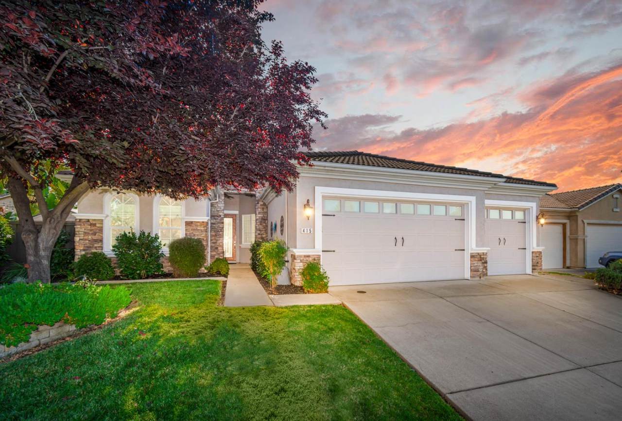 415 Savannah Drive - Photo 1