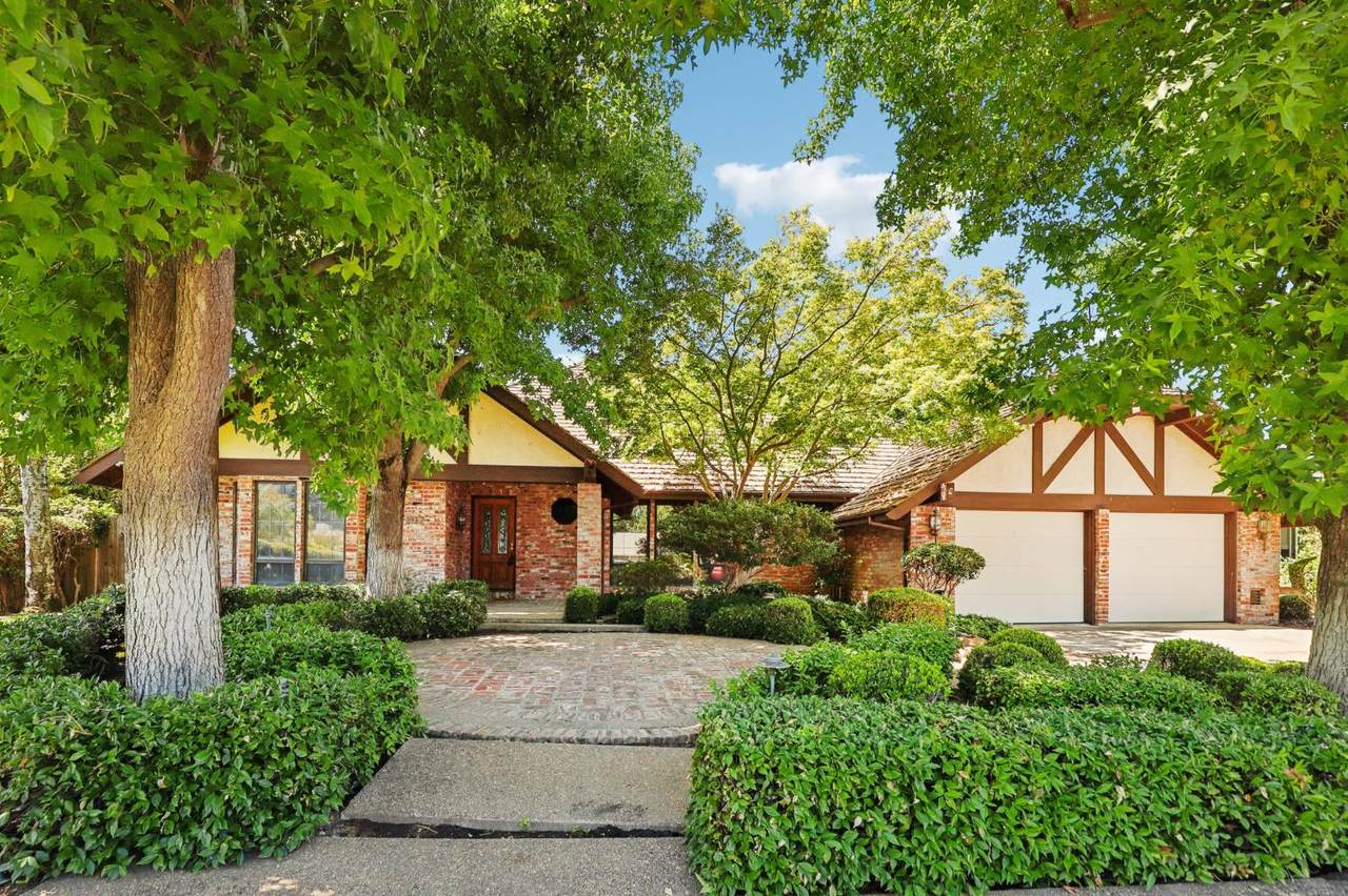 1112 Schauer Court - Photo 1