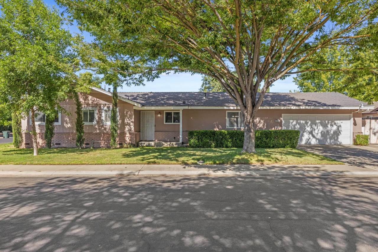 3121 Otis Avenue - Photo 1