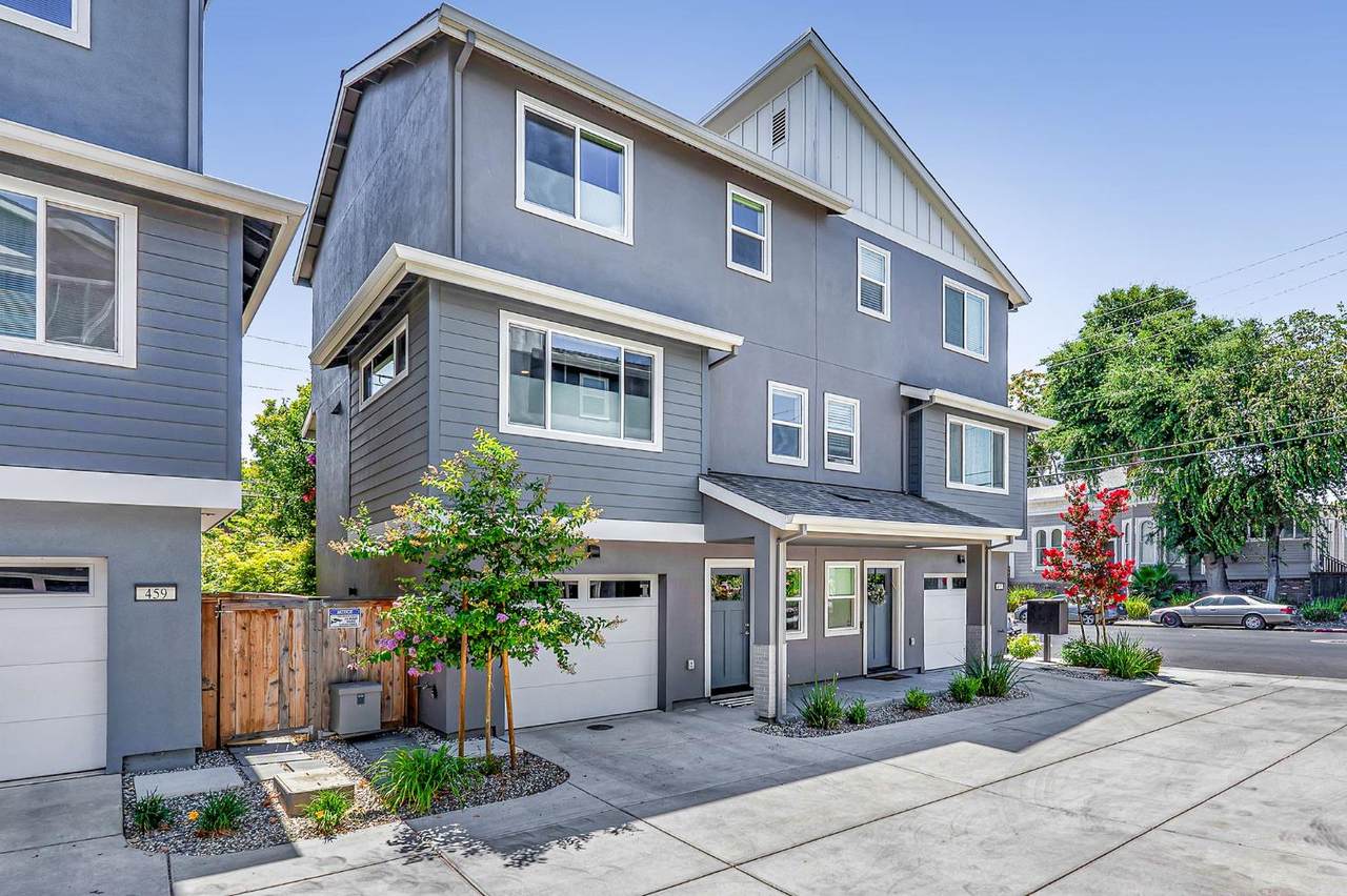 453 3rd Street - Photo 1