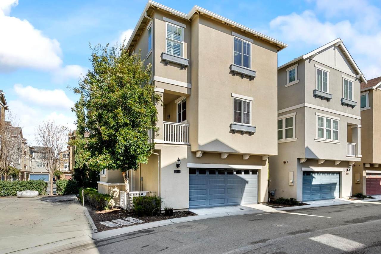 2813 Pinnacles Terrace - Photo 1