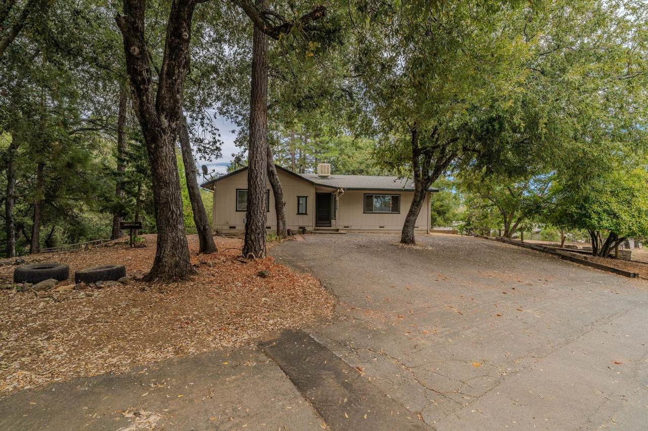 13890 Druid Lane - Photo 1