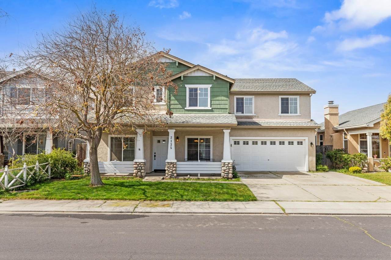 2135 Fountain Square Avenue - Photo 1