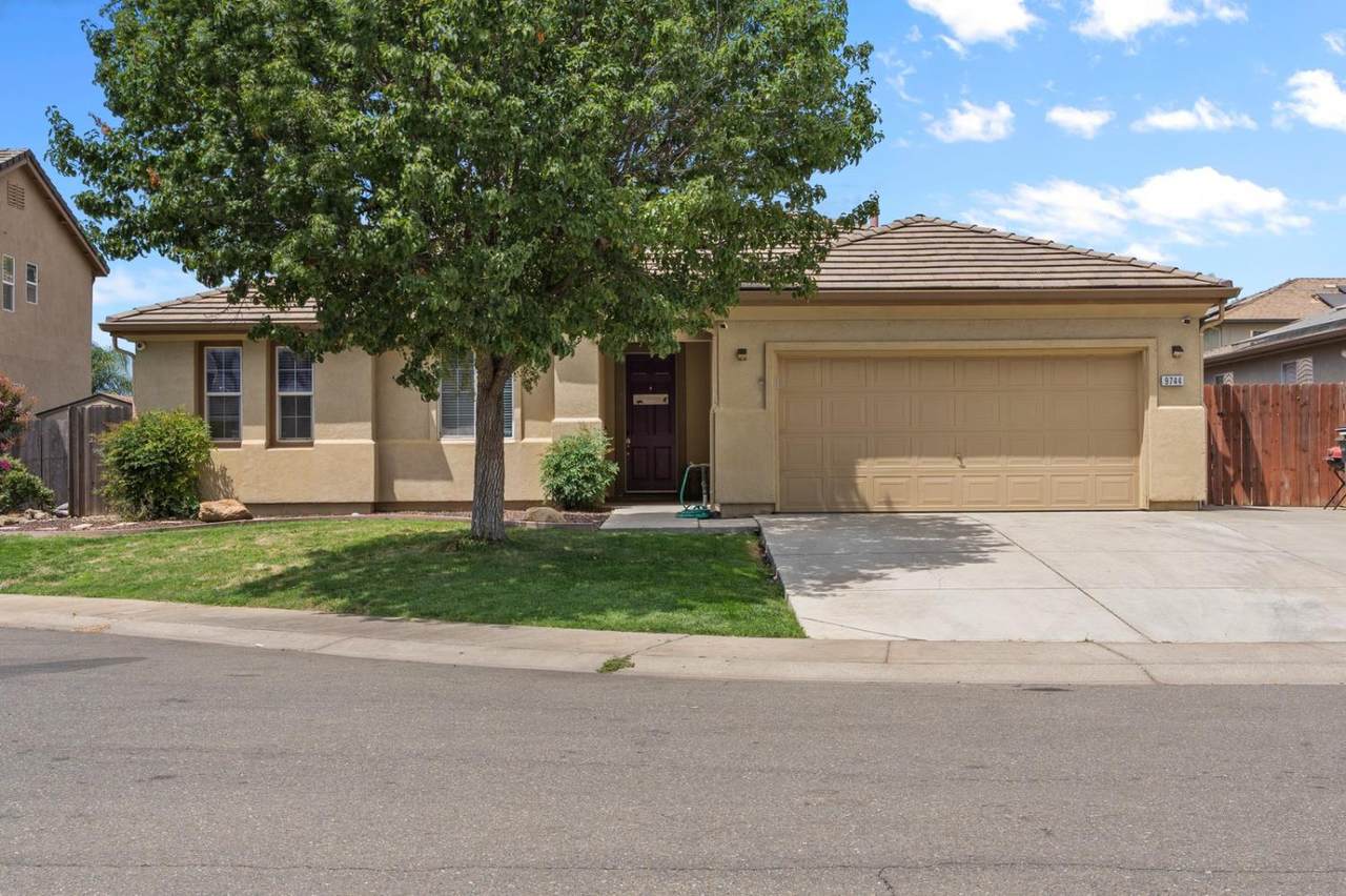 9744 Garnet - Photo 1