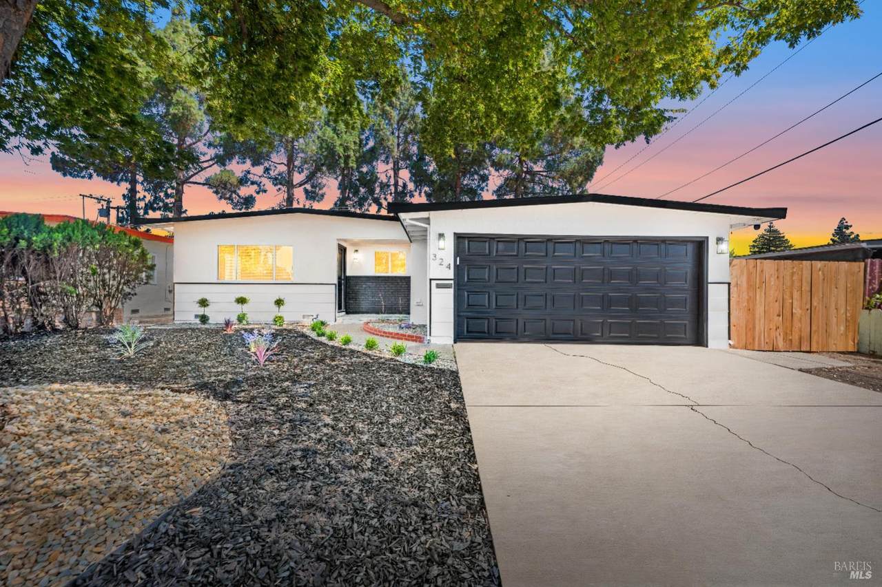 324 San Andreas Street - Photo 1