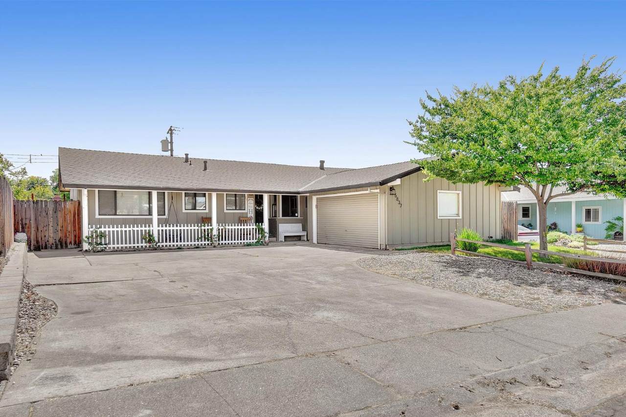 5837 Pioneer Way - Photo 1
