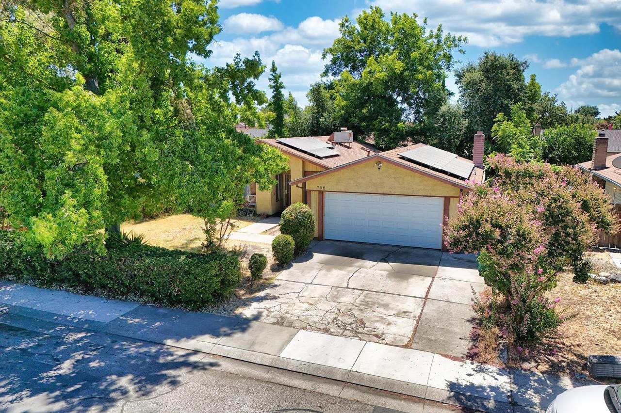 706 Fordham Drive - Photo 1