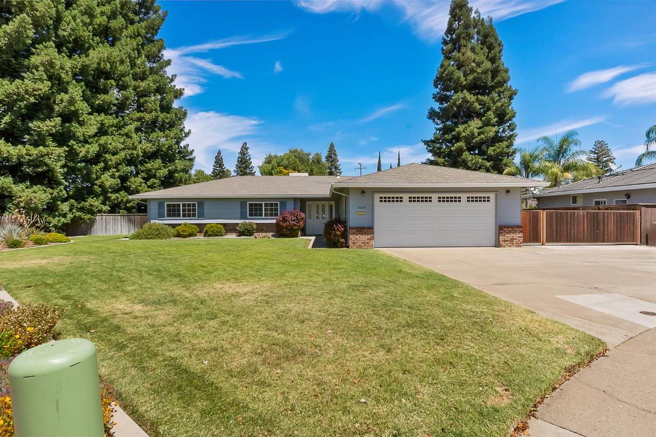 3825 Robie Lee Way - Photo 1