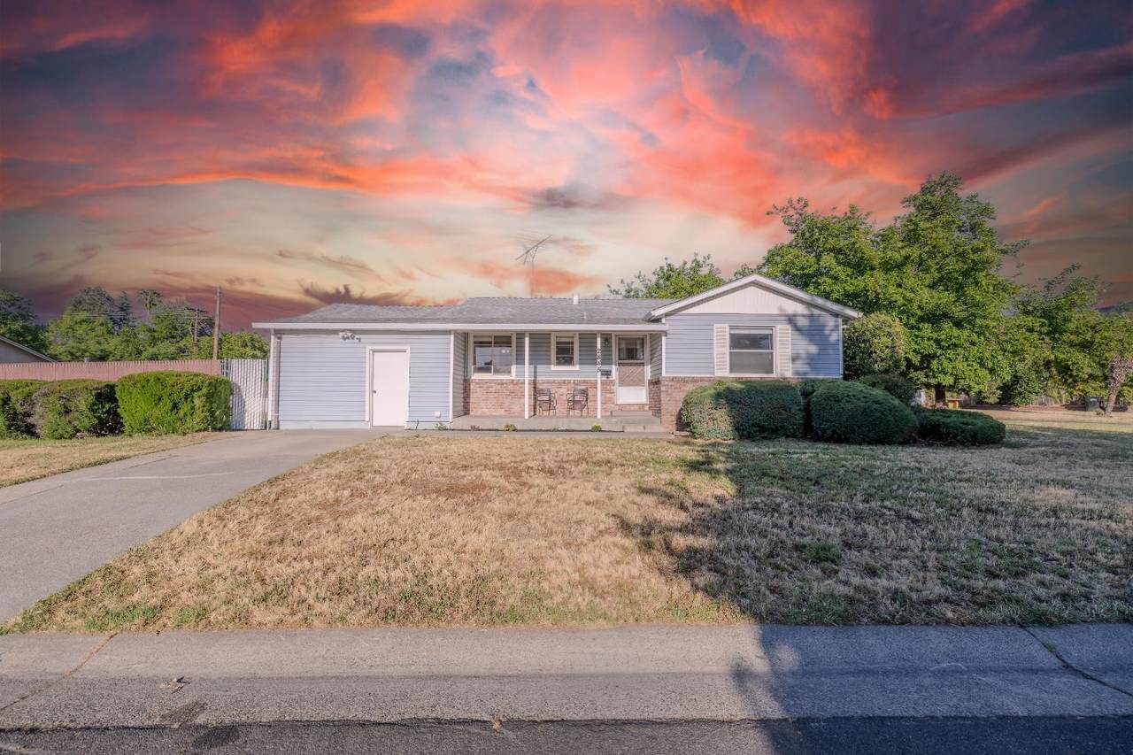 2845 Berkshire Way - Photo 1