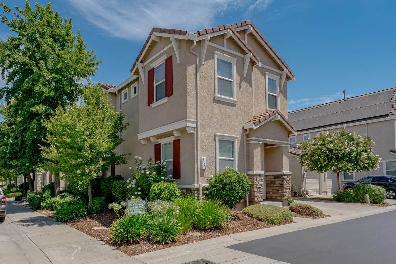 3120 Tice Creek Way - Photo 1