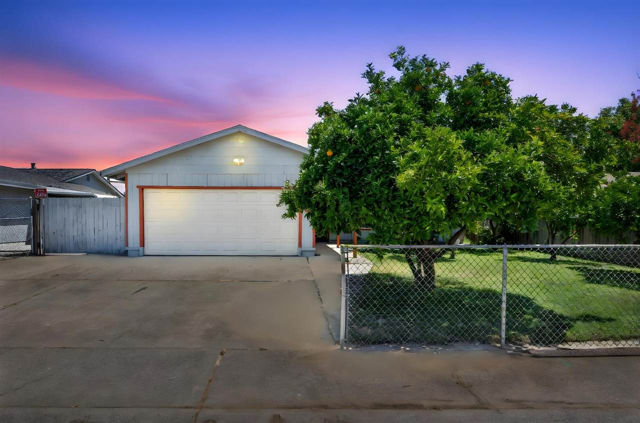 1724 Deborah Lane - Photo 1