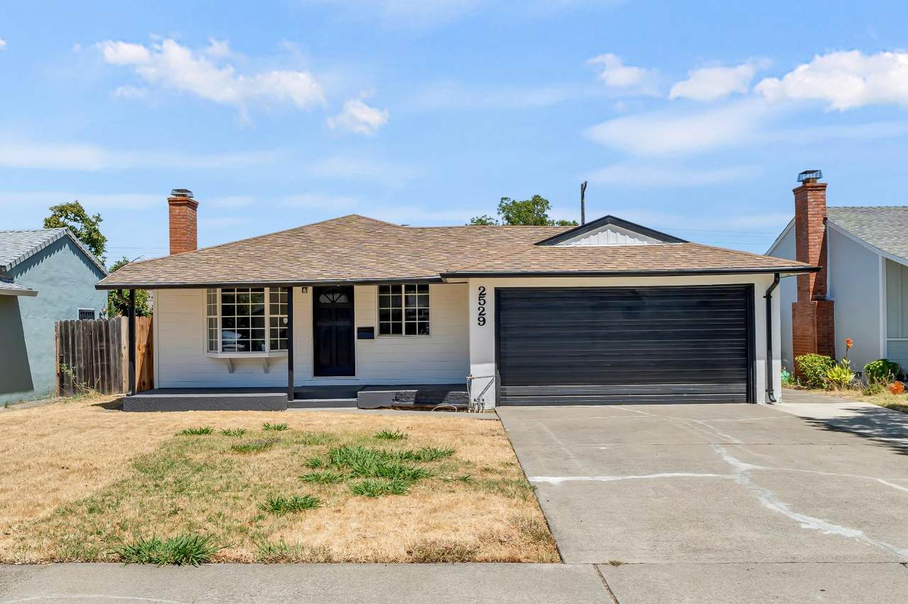 2529 Encinal Avenue - Photo 1