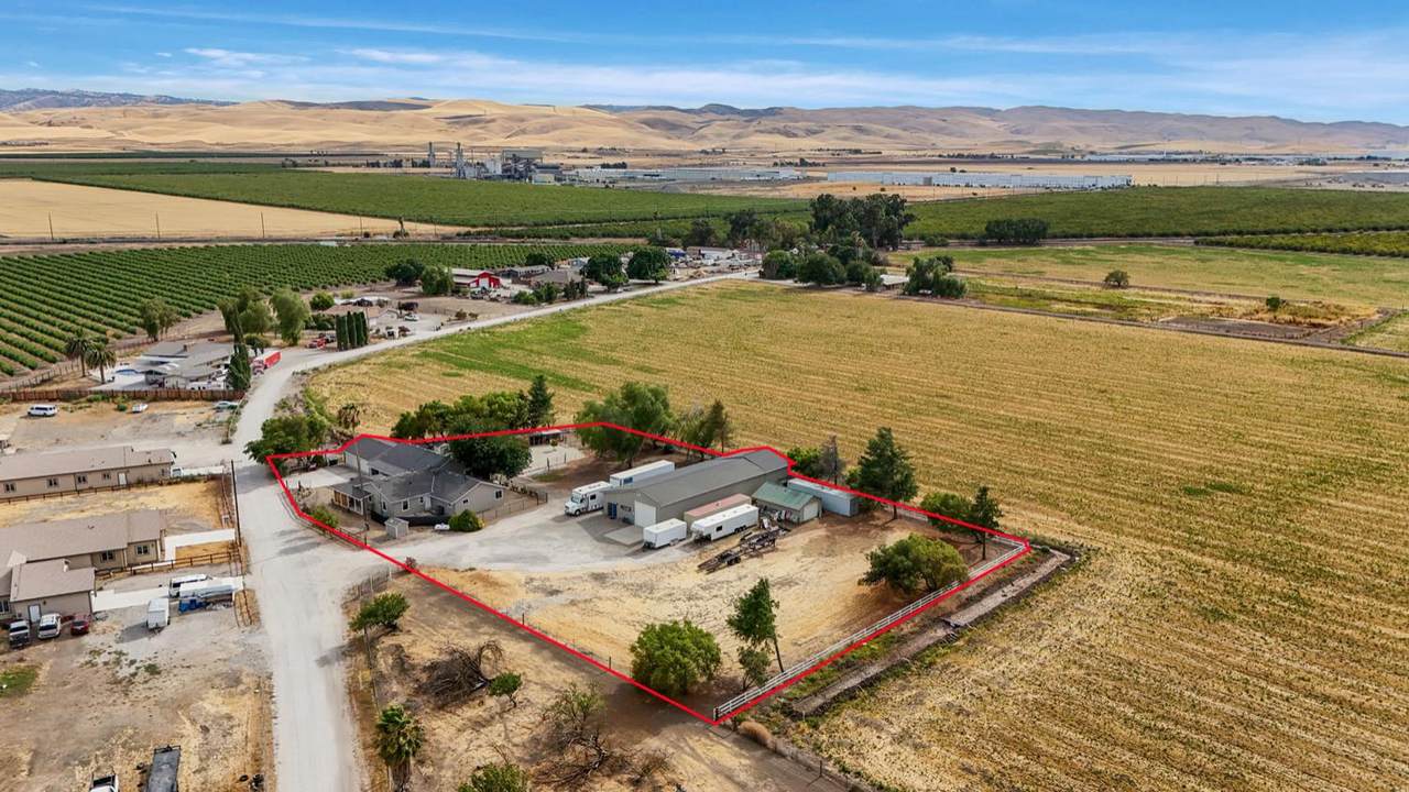 https://bt-photos.global.ssl.fastly.net/sacramento/1280_boomver_1_560901453-2.jpg