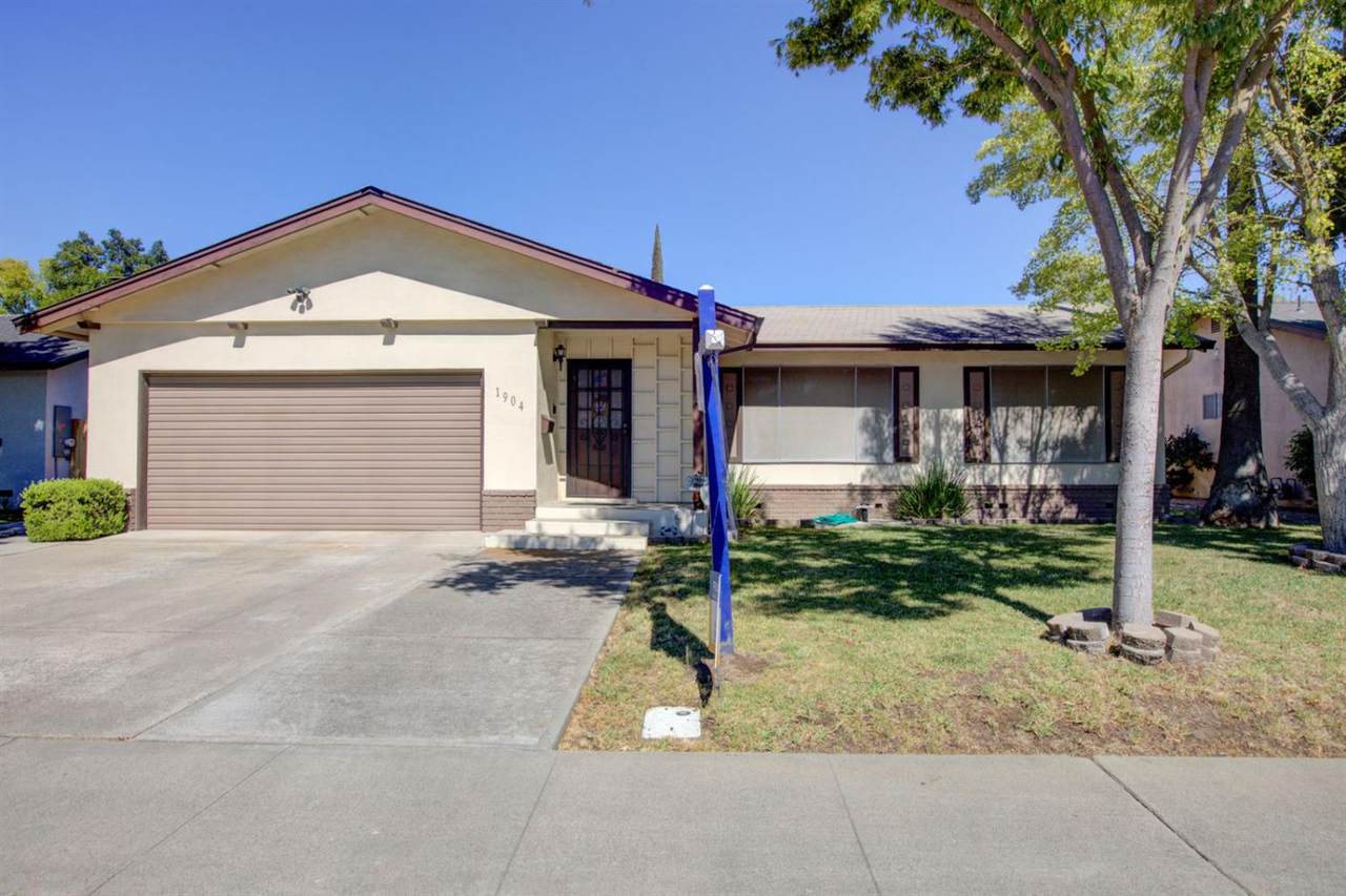 1904 Serena Avenue - Photo 1