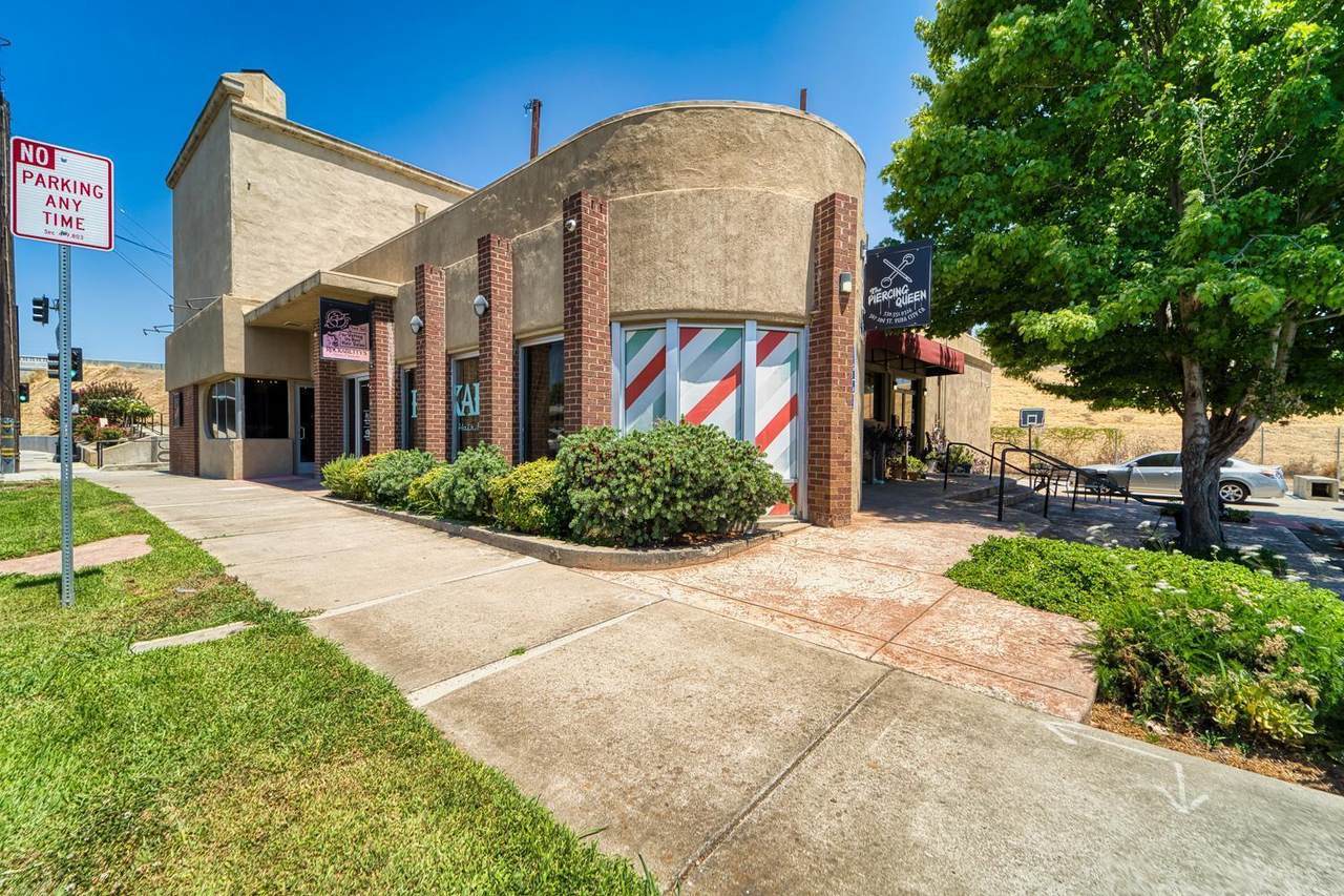 563 2nd Street - Photo 1