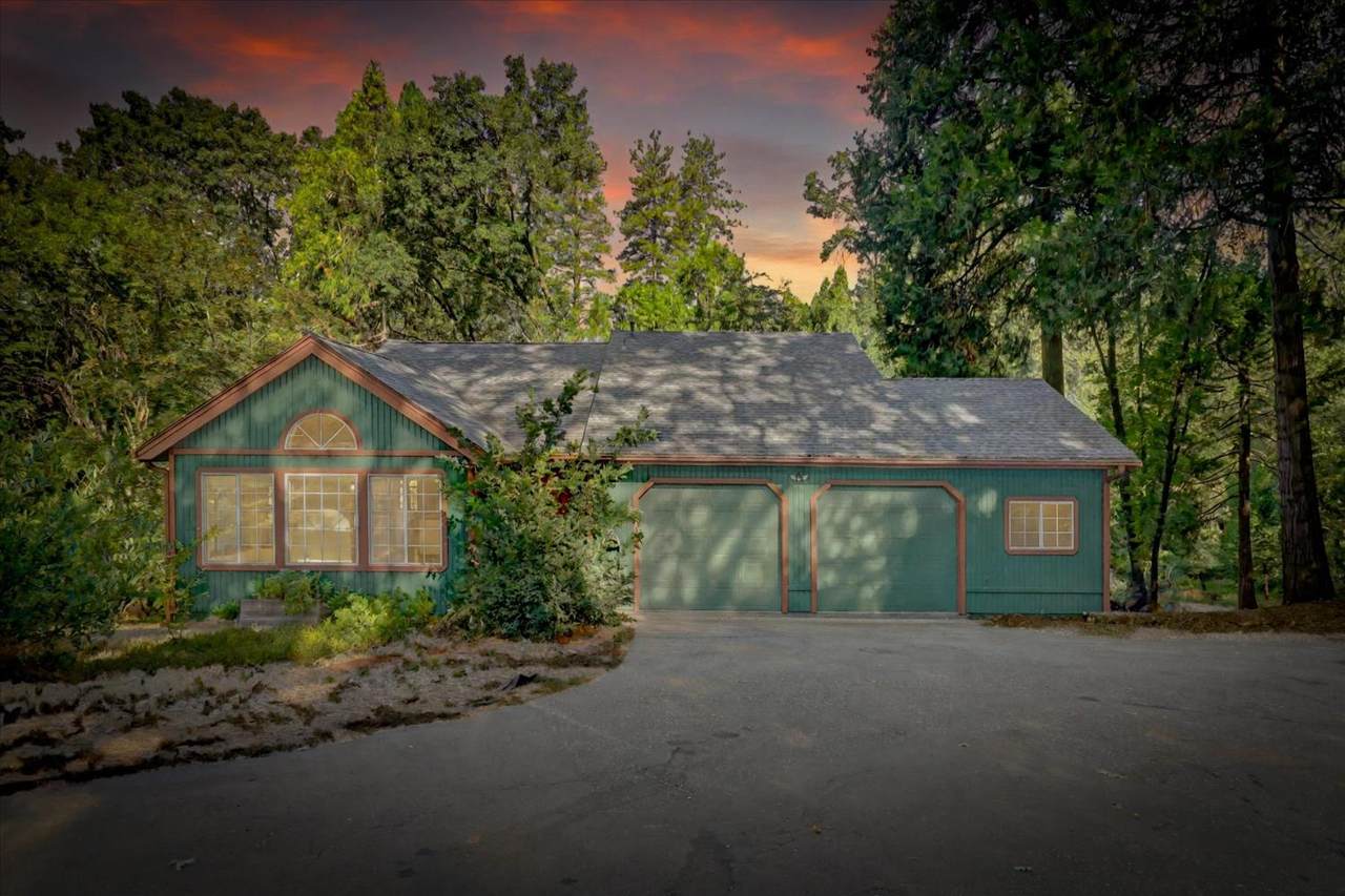 11312 Roosevelt Drive - Photo 1