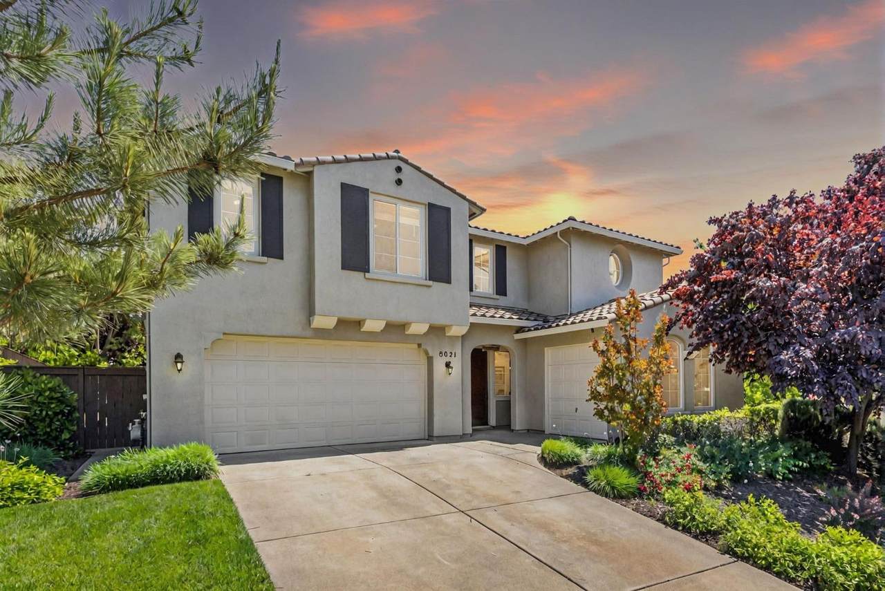 8021 Murcia Way - Photo 1