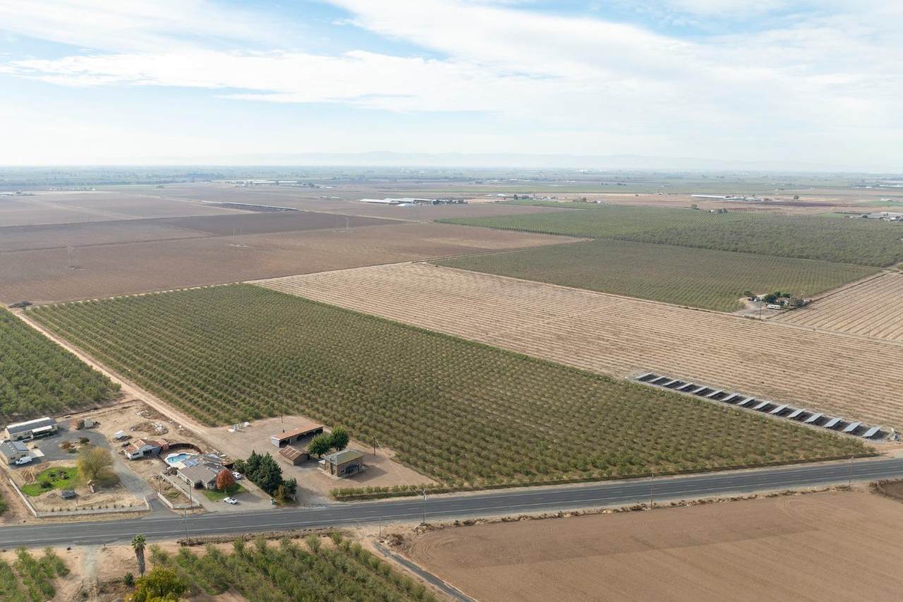 22484 Mariposa Road - Photo 1