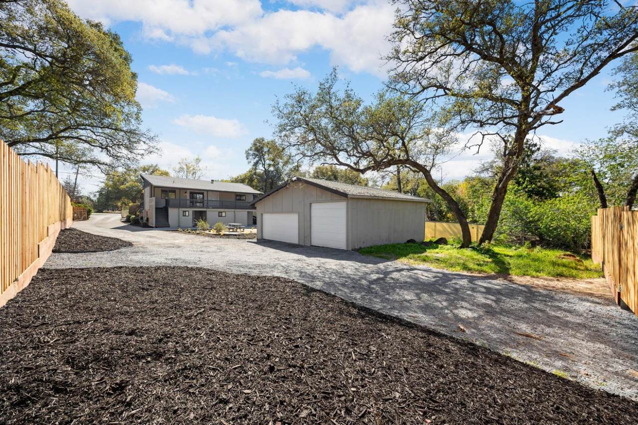 6085 Cavitt Stallman Road - Photo 1