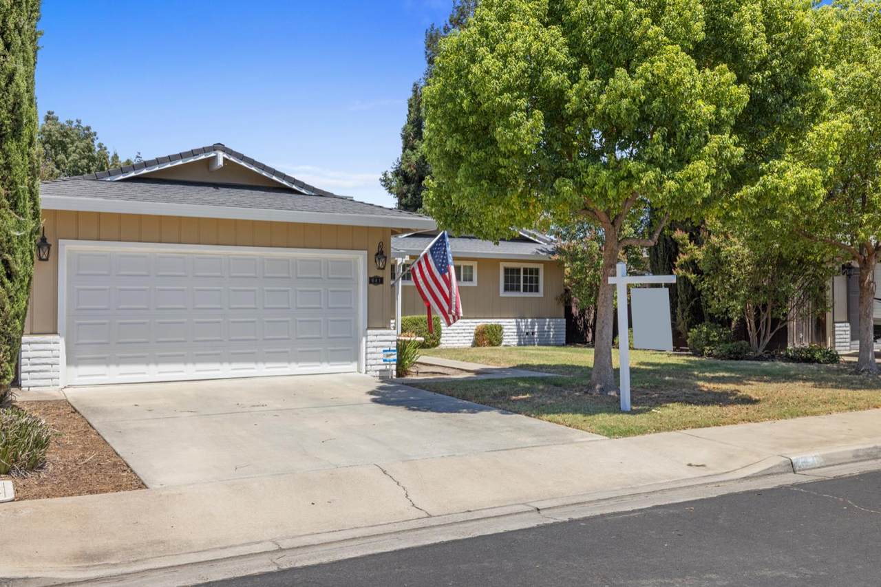 641 Tammi Way - Photo 1