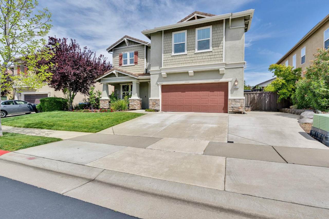 3261 Haskell Way - Photo 1