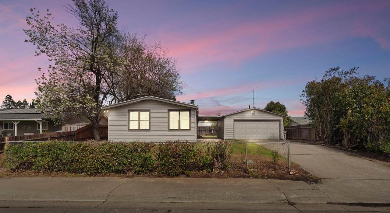 376 Beamer Street - Photo 1