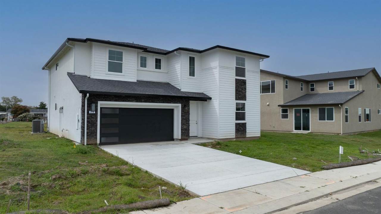 918 Robin Court - Photo 1