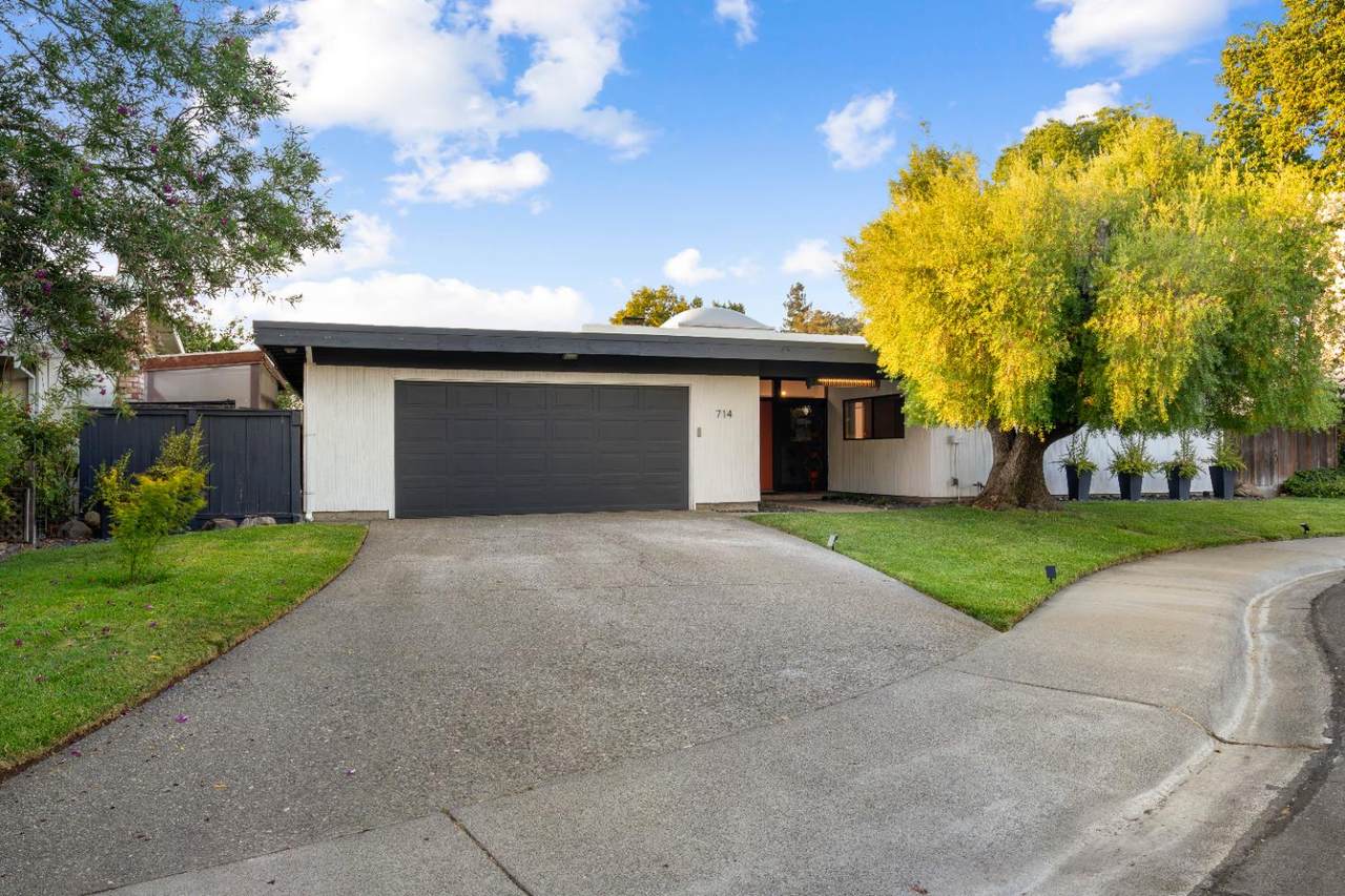 714 Borchard Court - Photo 1