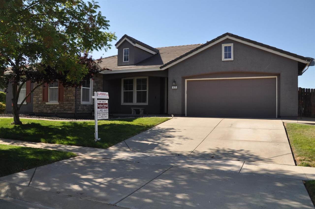 1073 Broken Spur Way - Photo 1