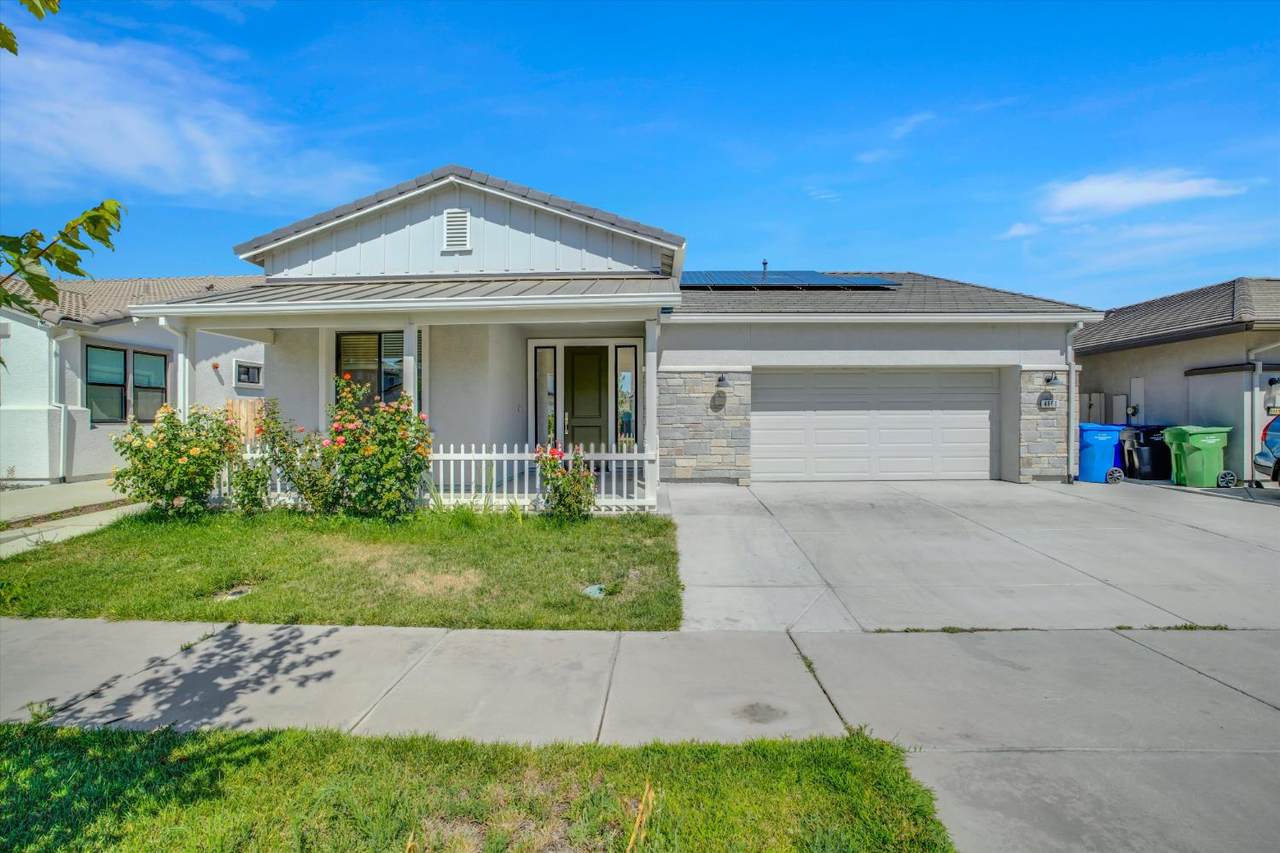 4660 Colorado Avenue - Photo 1