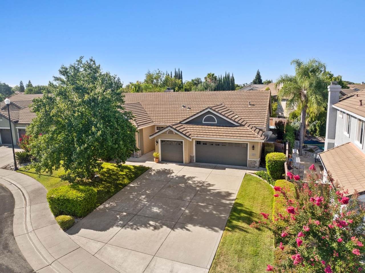 2524 Waterford Glen Circle - Photo 1