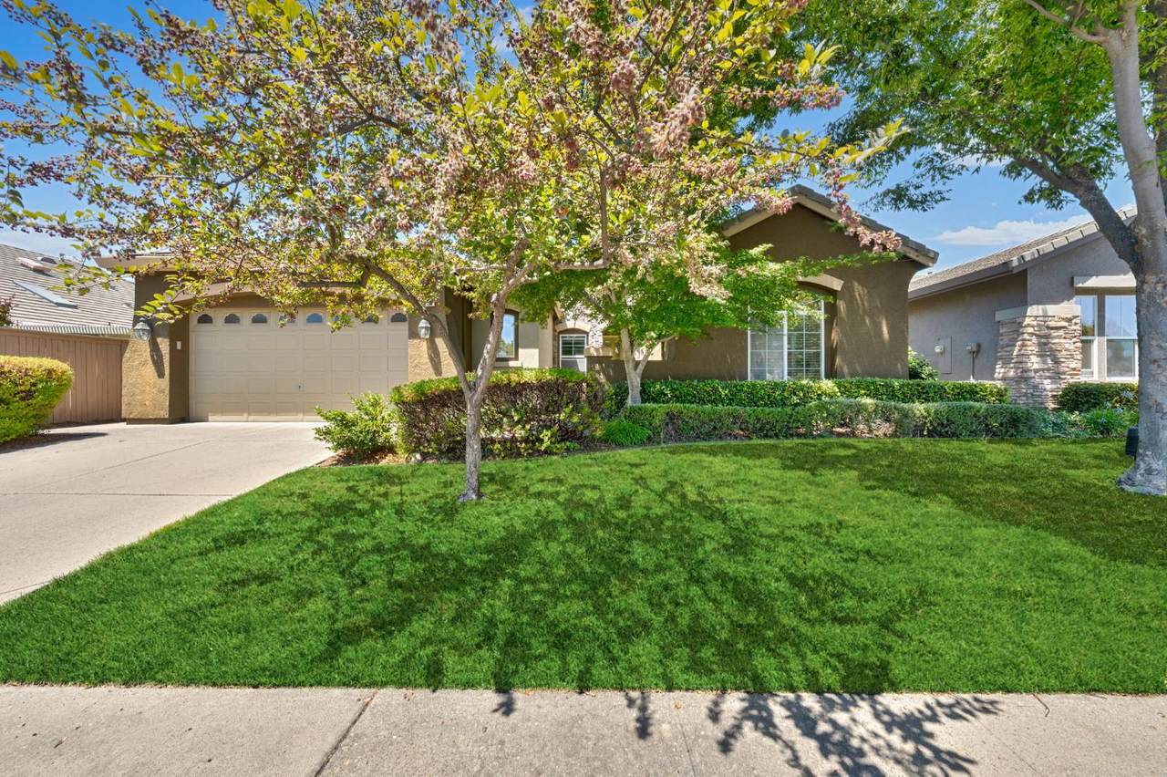 1557 Manasco Circle - Photo 1