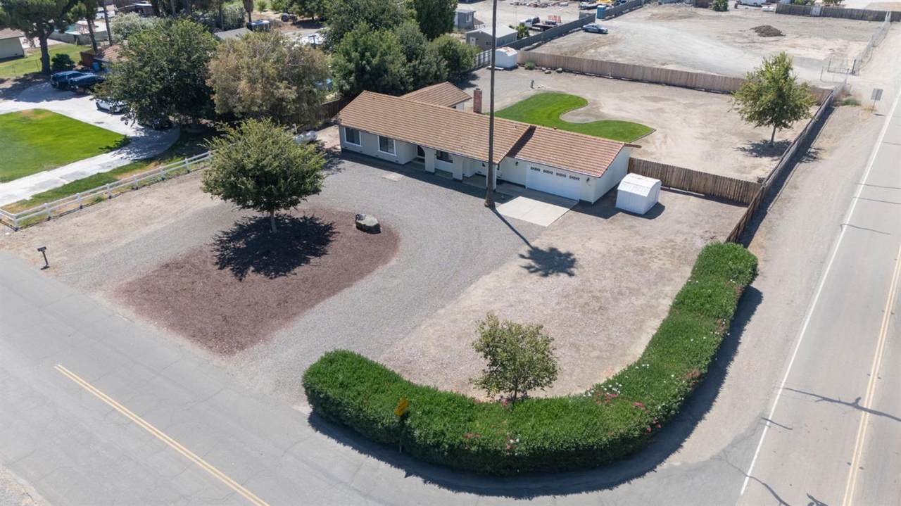 4460 Pine Haven Drive - Photo 1