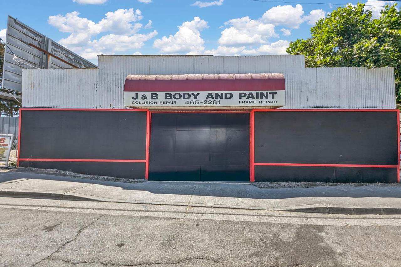 2200 Country Club Boulevard - Photo 1