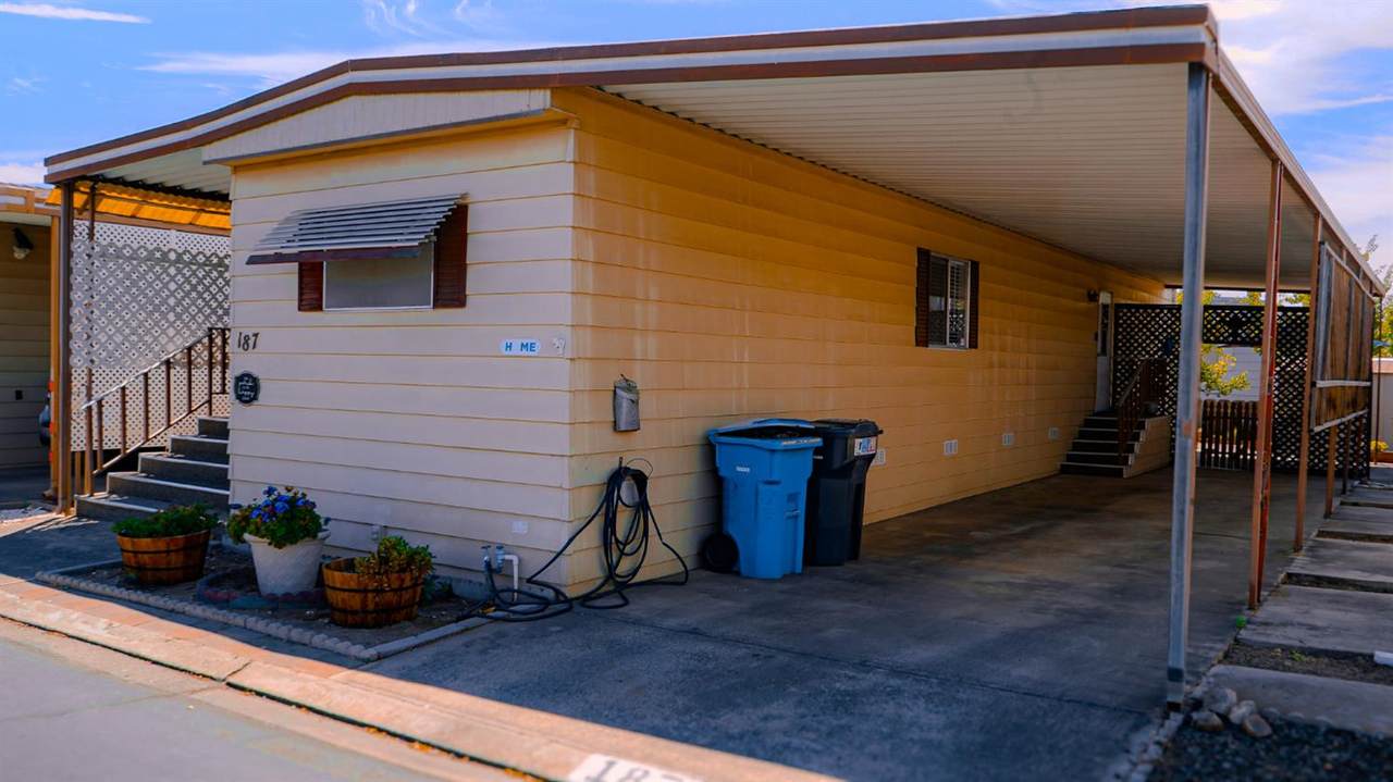 1400 Tully - Photo 1