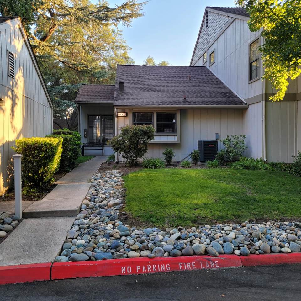 3900 Park Circle Lane - Photo 1