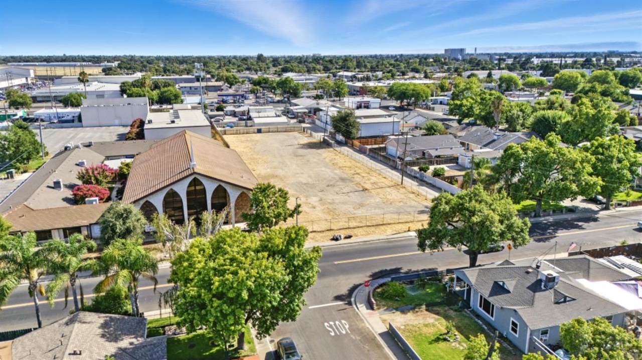 https://bt-photos.global.ssl.fastly.net/sacramento/1280_boomver_1_560911799-2.jpg