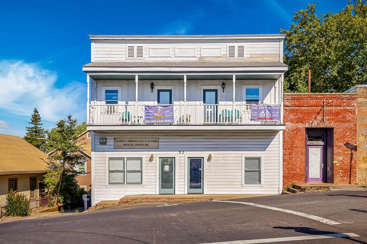 52 Main Street - Photo 1