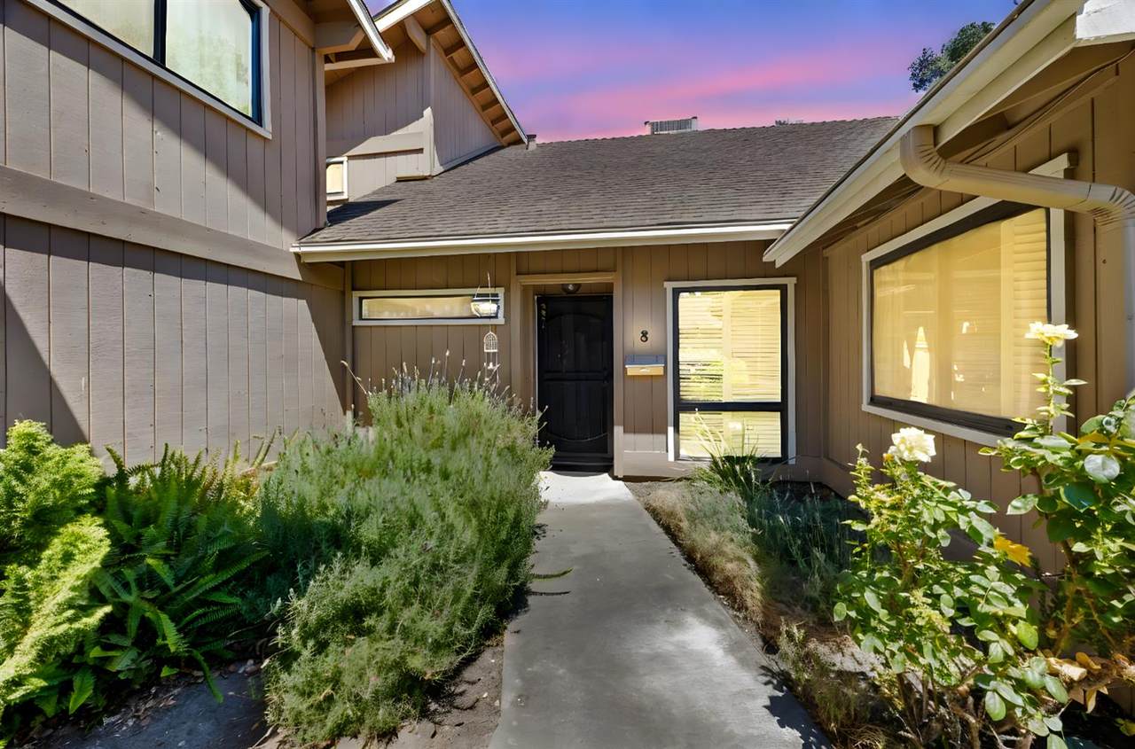 608 College Street - Photo 1