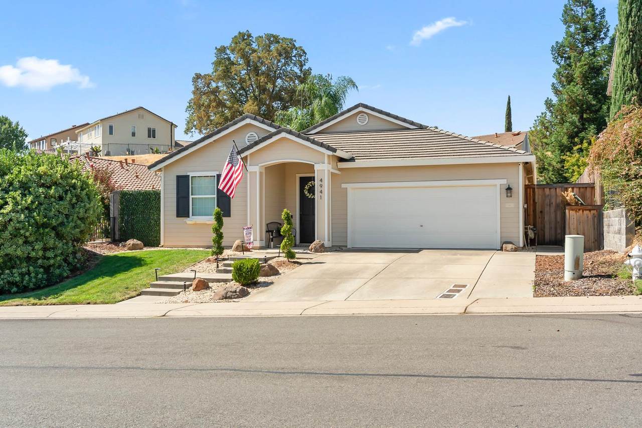 4941 Concordia Drive - Photo 1