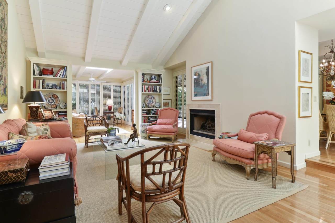 7638 Pineridge Lane - Photo 1