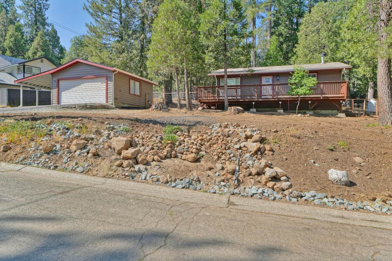 6231 Shad Way - Photo 1