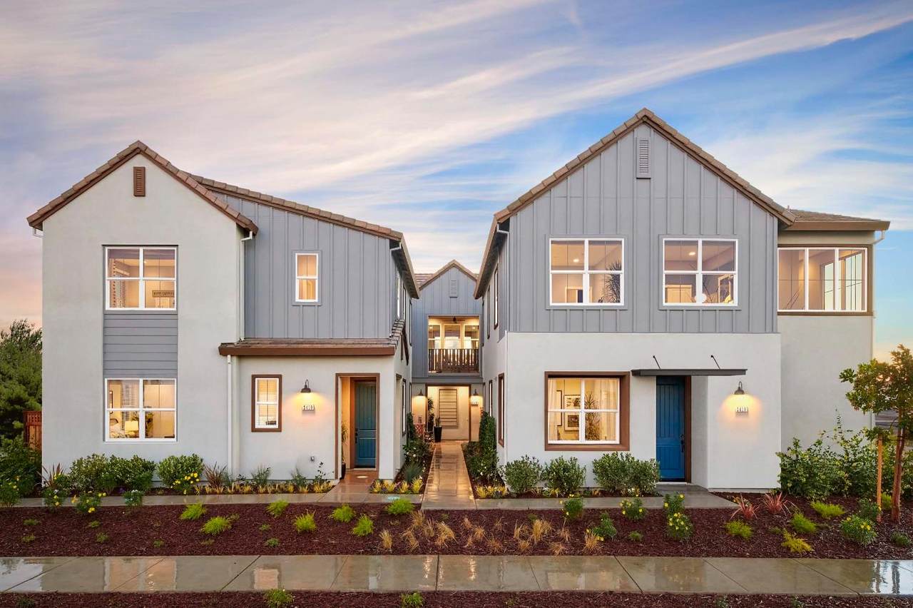 2616 Night Bloom Way - Photo 1