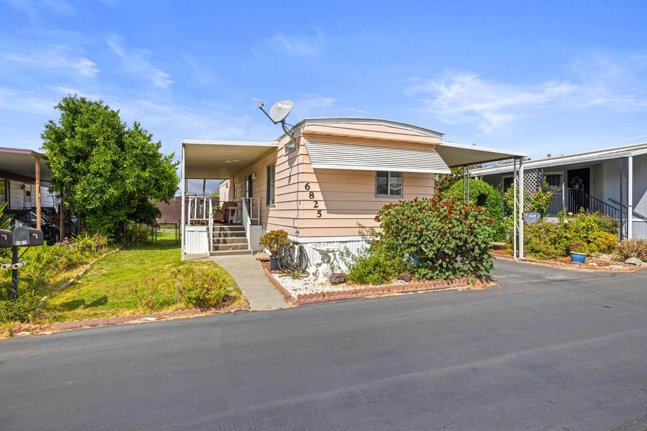 6825 Capital Circle - Photo 1