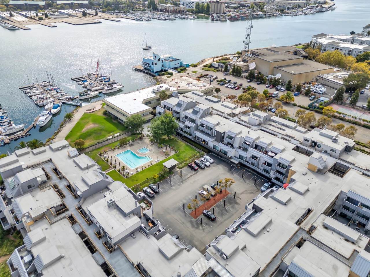 7 Embarcadero - Photo 1