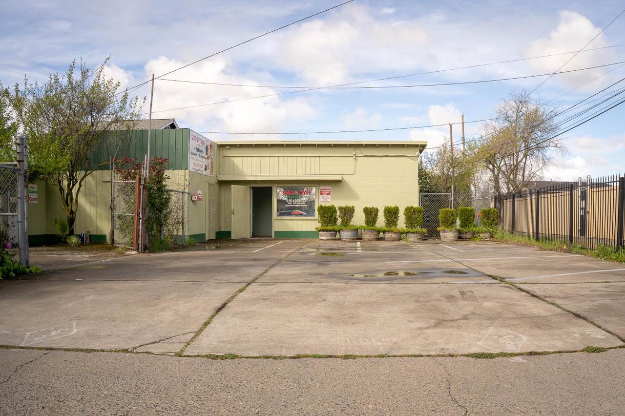 4518 Martin Luther King Jr Boulevard - Photo 1