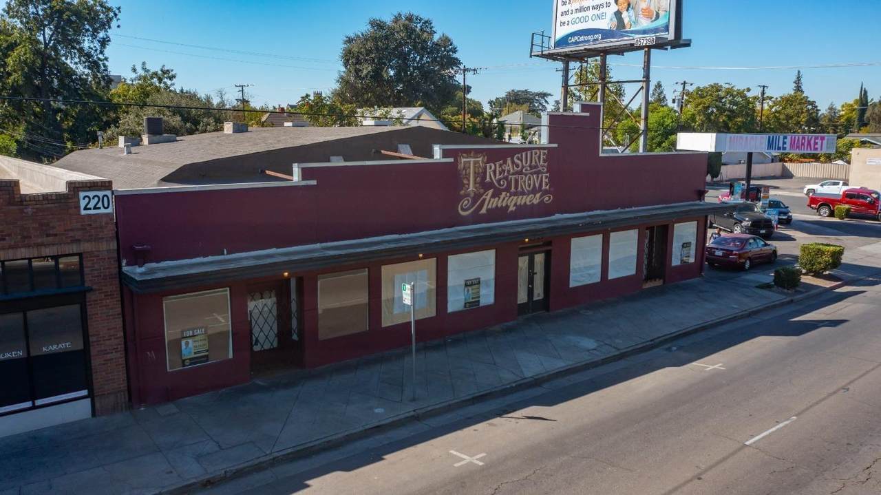 230 Harding Way - Photo 1