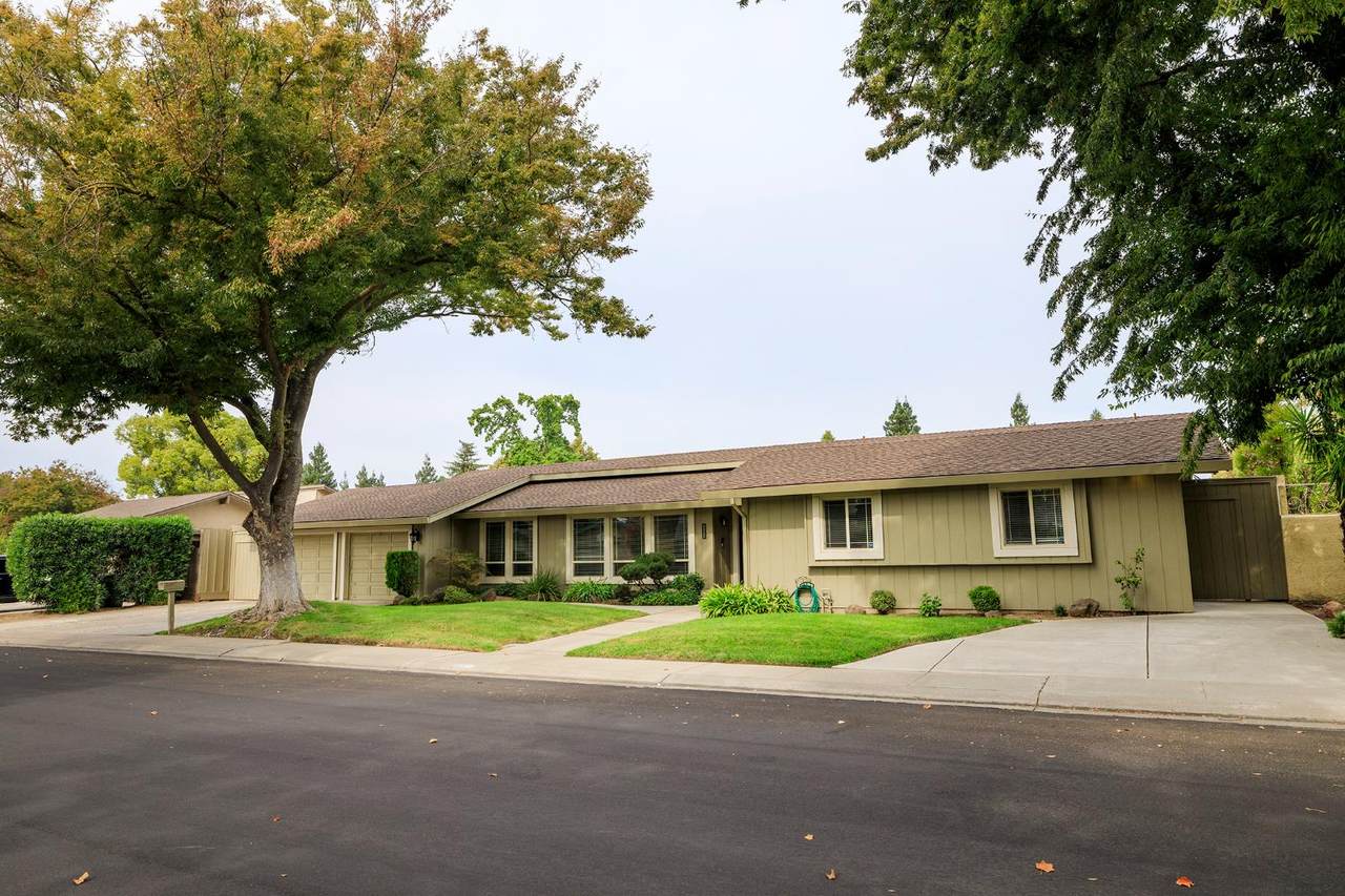 505 Avanel Drive - Photo 1