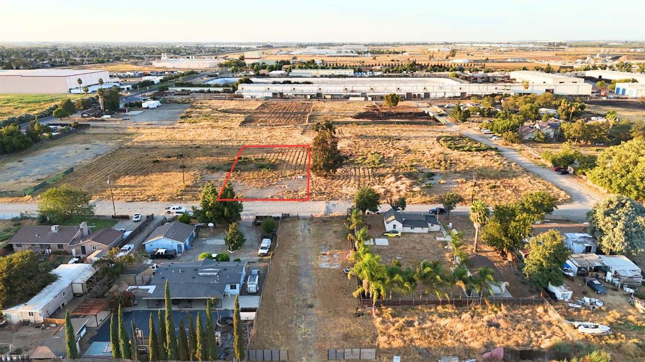 1715 Park Street - Photo 1