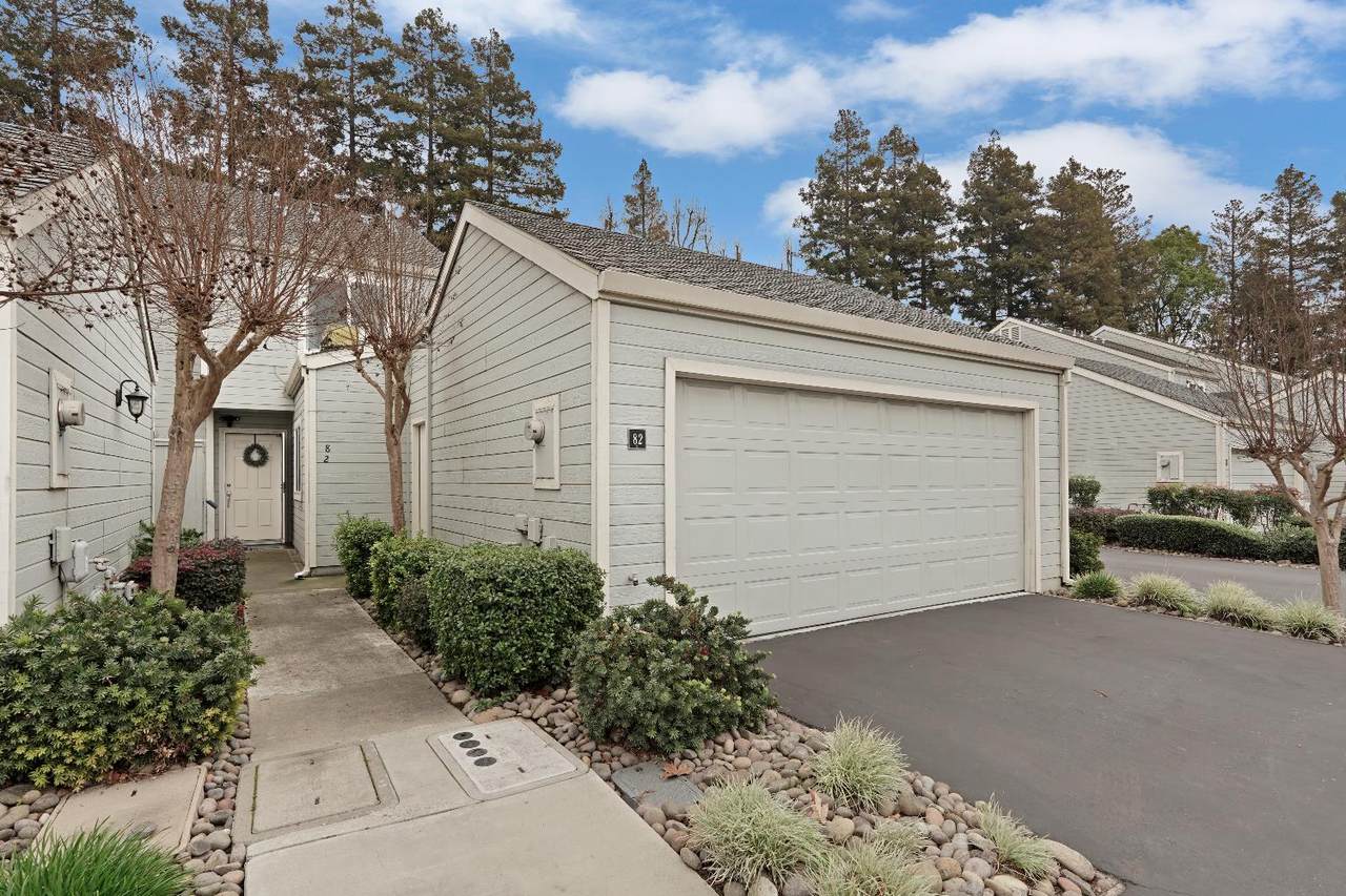 2930 Driftwood Place - Photo 1